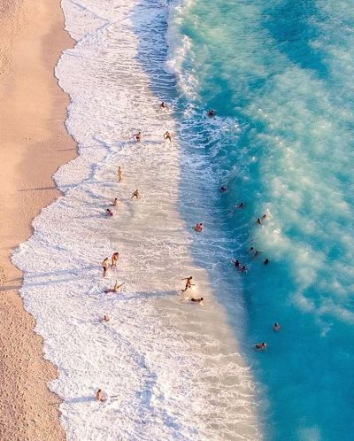 IS KEFALONIA A WINDY ISLAND? LEARNING TO READ THE WIND